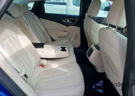 2015 Chrysler 200 Limited z USA, uszkodzony, nr VIN 1C3CCCAB2FN552962